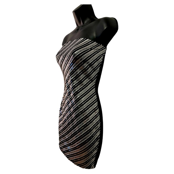 Silver & Black Sequence Mini Tube Dress Size Small NWOT 🖤 - Picture 3 of 6